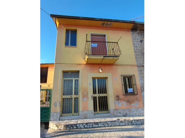 casa indipendente in vendita a Montefredane