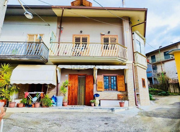mansarda in vendita a Montefredane in zona Alimata