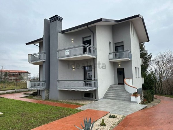 casa indipendente in vendita a Montefredane