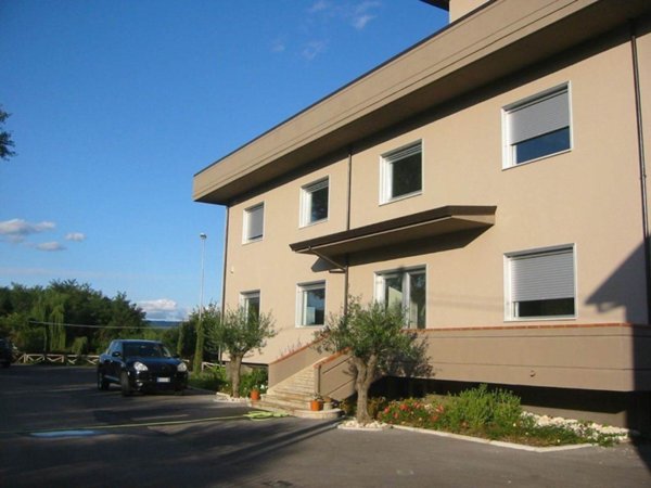 intera palazzina in vendita a Montefredane in zona Arcella