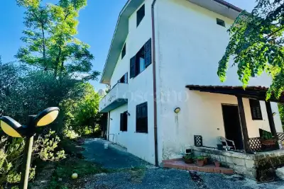casa indipendente in vendita a Montefredane