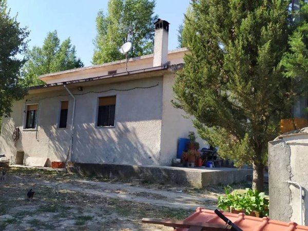 casa indipendente in vendita a Montefusco