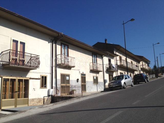 casa indipendente in vendita a Montefusco