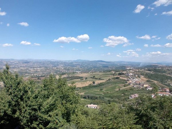 casa indipendente in vendita a Montefusco