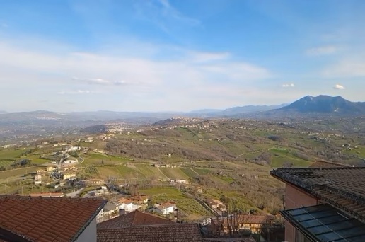 casa indipendente in vendita a Montefusco