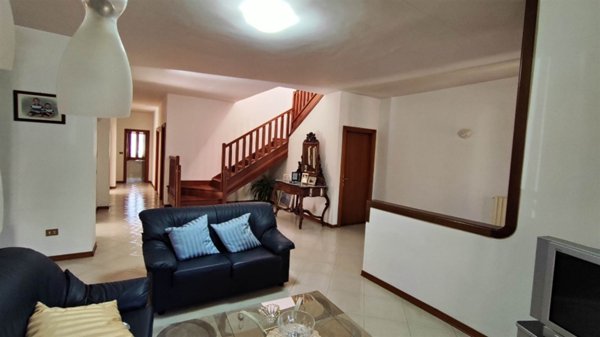 casa indipendente in vendita a Montella