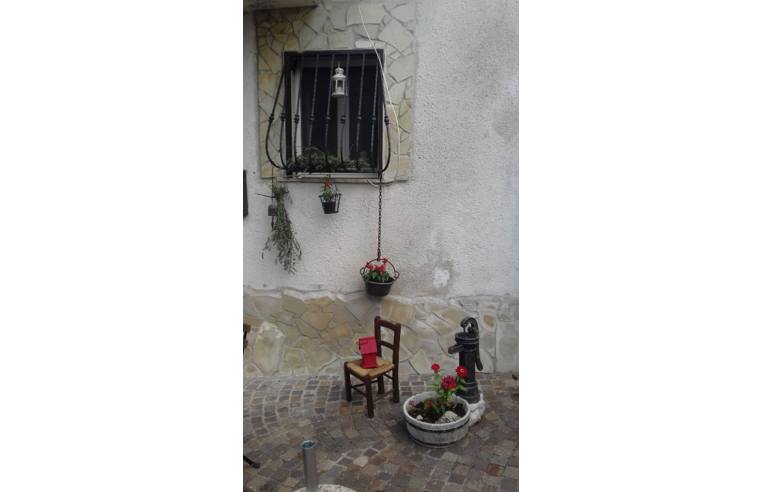 casa indipendente in vendita a Montella