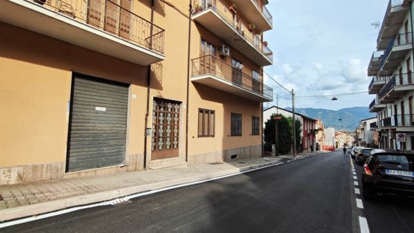 negozio in vendita a Montella