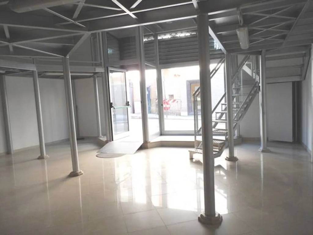 negozio in vendita a Montella