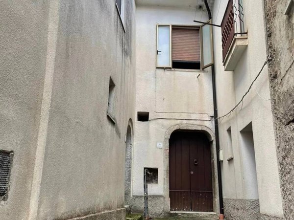 casa indipendente in vendita a Montella