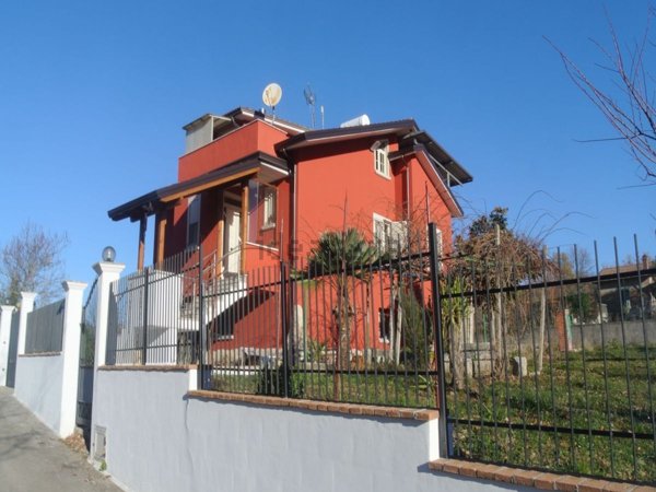 casa indipendente in vendita a Montella