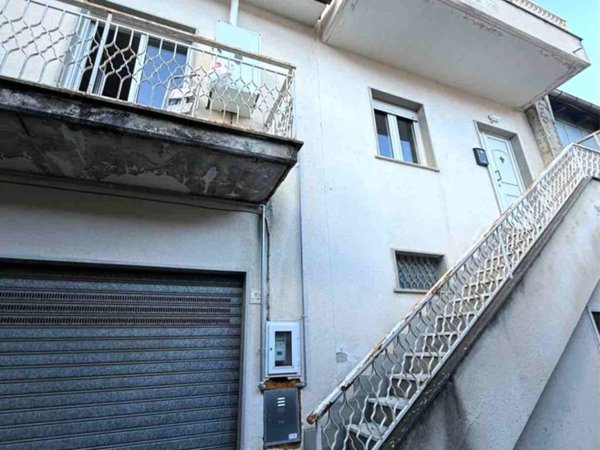 casa indipendente in vendita a Montella