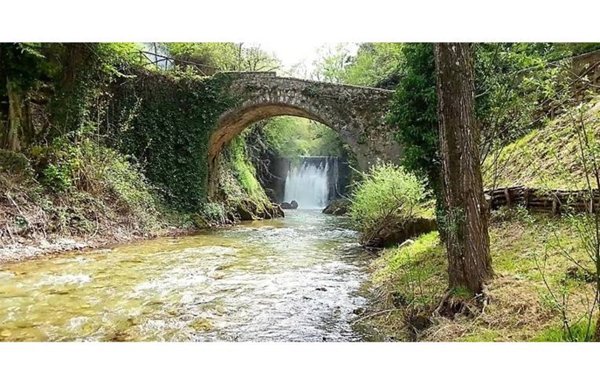 casa indipendente in vendita a Montella