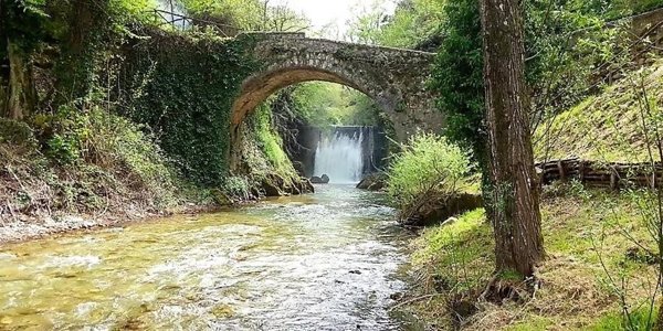casa indipendente in vendita a Montella