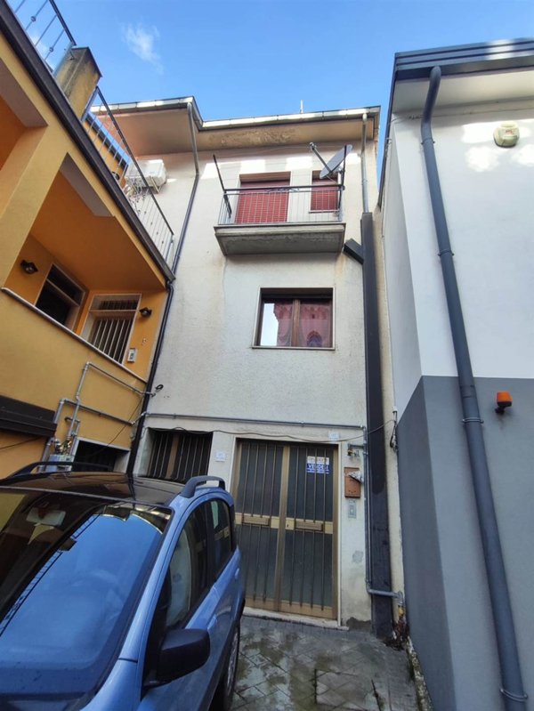 casa semindipendente in vendita a Montella