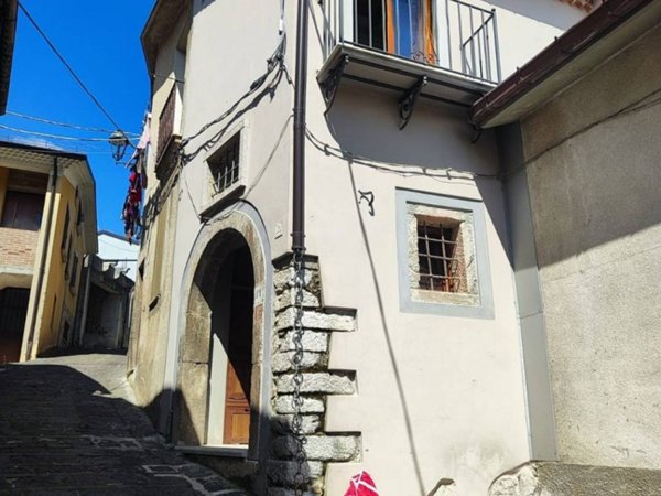 casa indipendente in vendita a Montella