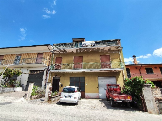 casa indipendente in vendita a Montella