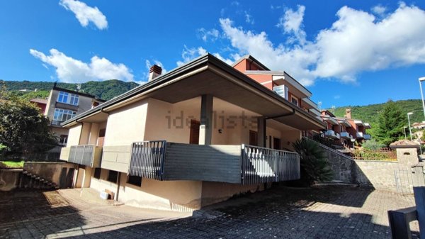 casa indipendente in vendita a Montella