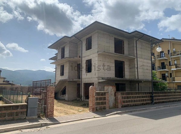 casa indipendente in vendita a Montella