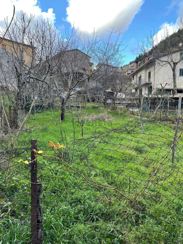 casa indipendente in vendita a Montella