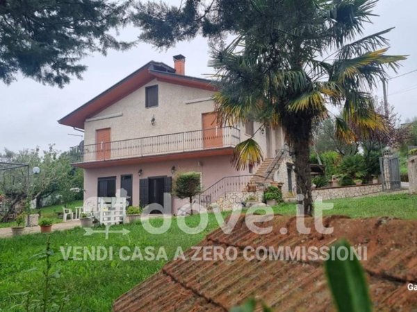 casa indipendente in vendita a Montemarano