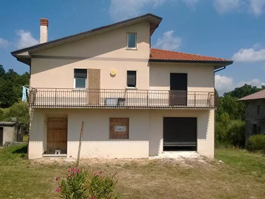 casa indipendente in vendita a Montemarano