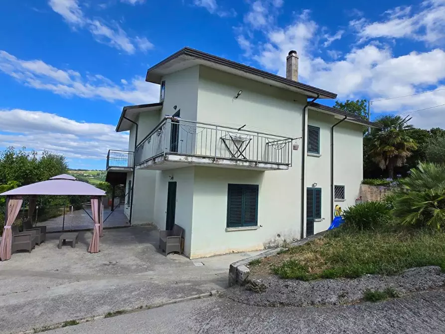 casa indipendente in vendita a Montemarano