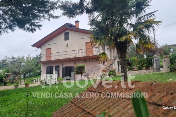 casa indipendente in vendita a Montemarano
