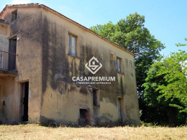 casa indipendente in vendita a Montemarano