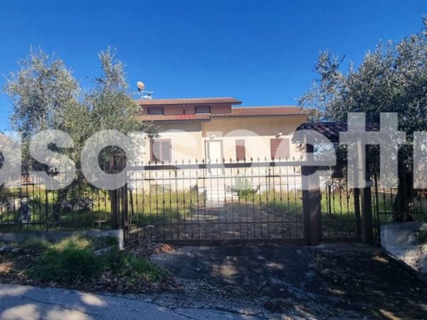 casa indipendente in vendita a Montemarano