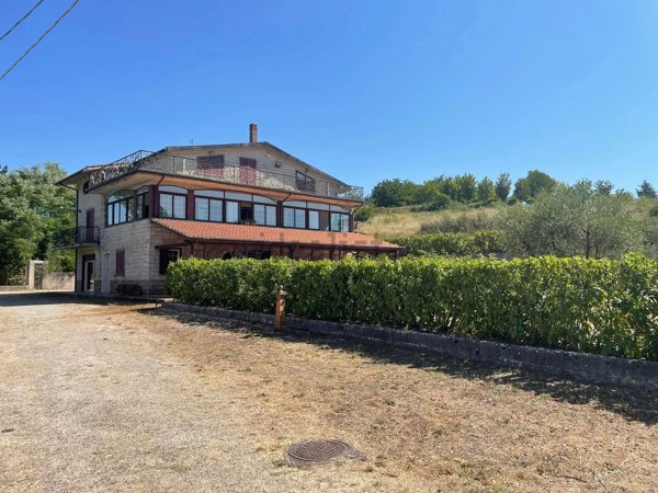 casa indipendente in vendita a Montemarano