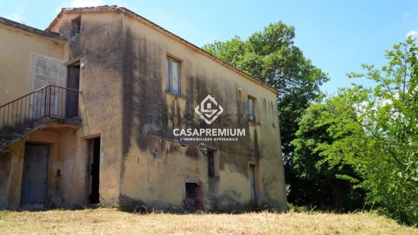 casa indipendente in vendita a Montemarano