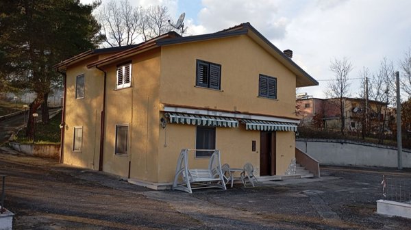 casa indipendente in vendita a Montemarano