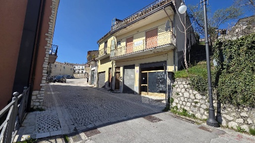 casa indipendente in vendita a Montemarano