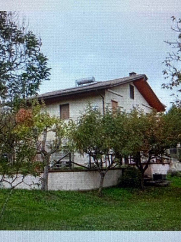 casa indipendente in vendita a Montemarano