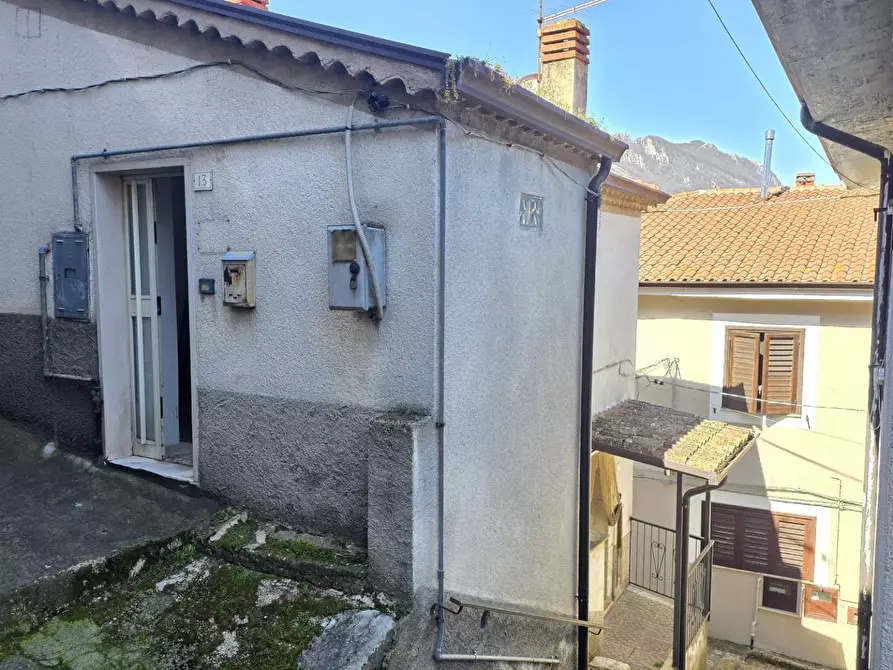 casa semindipendente in vendita a Montemarano