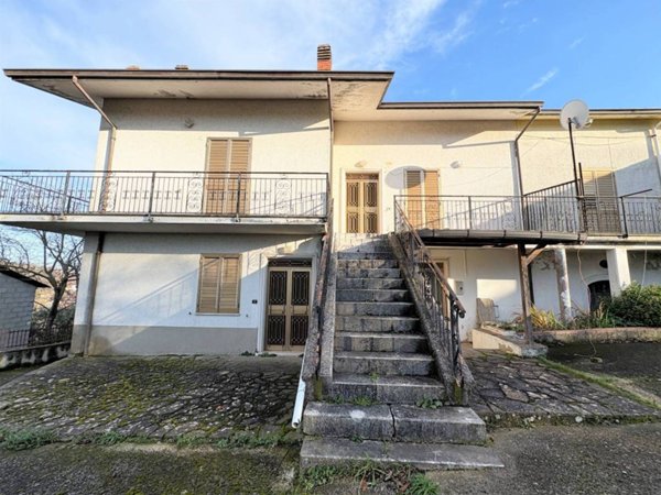 casa indipendente in vendita a Montemiletto in zona San Giovanni