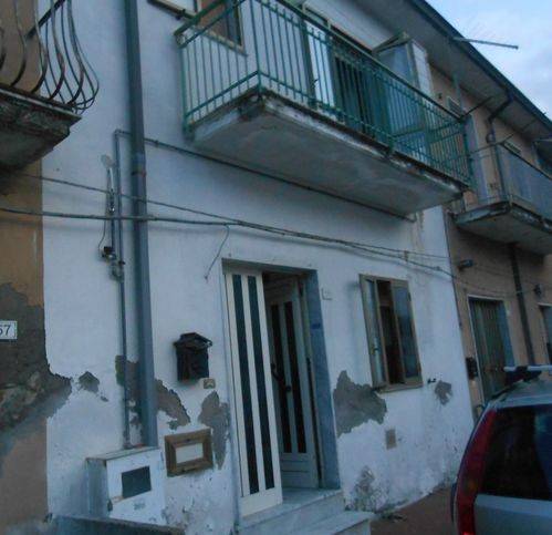 casa indipendente in vendita a Montemiletto