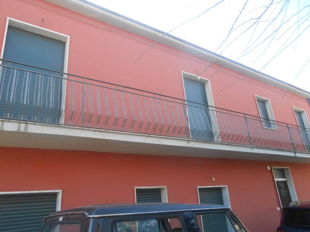 casa indipendente in vendita a Montemiletto