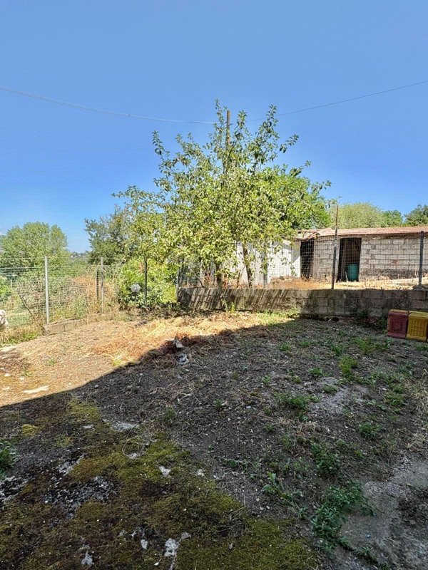 casa indipendente in vendita a Montemiletto