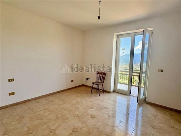 casa indipendente in vendita a Montemiletto