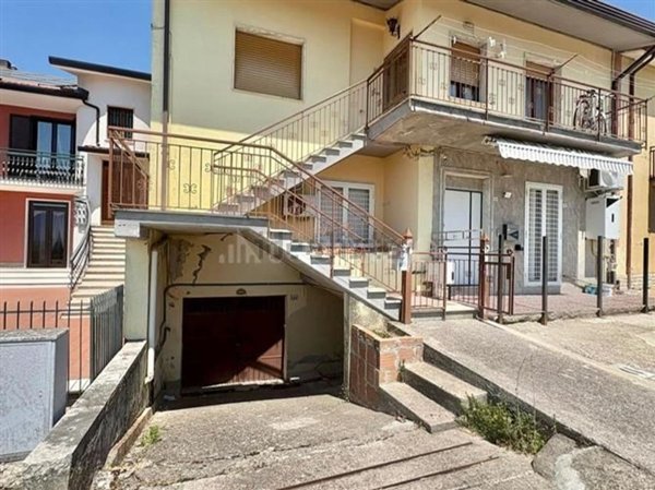 casa semindipendente in vendita a Montemiletto