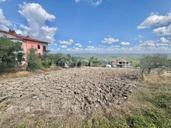 casa indipendente in vendita a Montemiletto