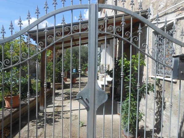 casa indipendente in vendita a Montemiletto
