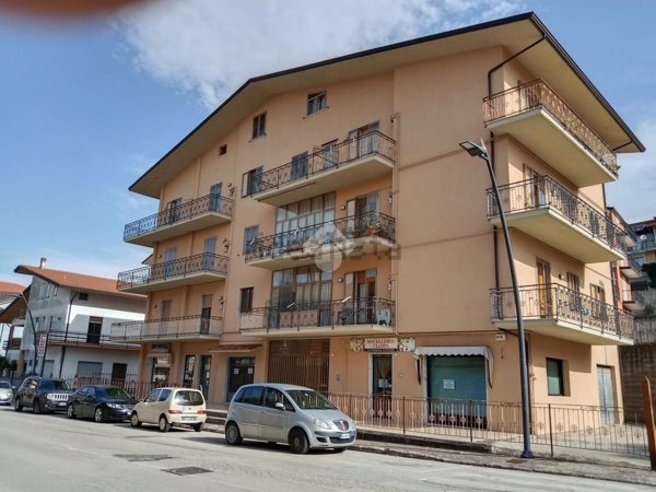 locale commerciale in vendita a Montemiletto