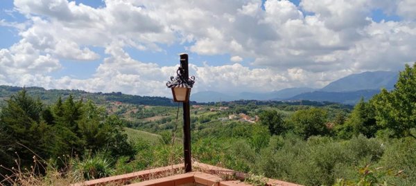 casa indipendente in vendita a Montemiletto
