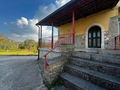 casa indipendente in vendita a Montemiletto