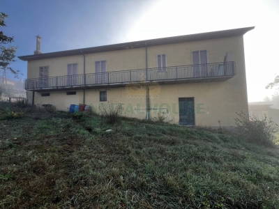 casa indipendente in vendita a Montemiletto