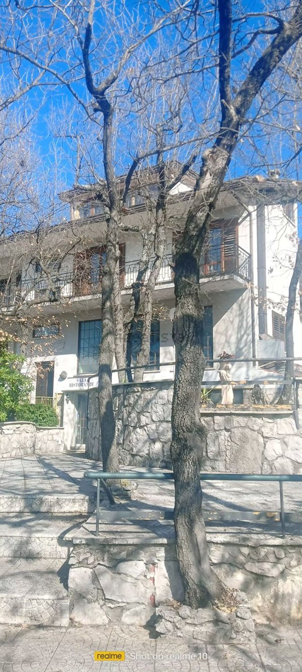 locale commerciale in vendita a Montemiletto