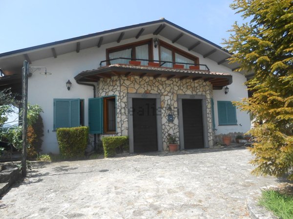 casa indipendente in vendita a Montemiletto